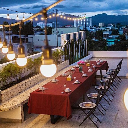 Bong Villa Hotel & Apartment Kon Tum Exteriör bild